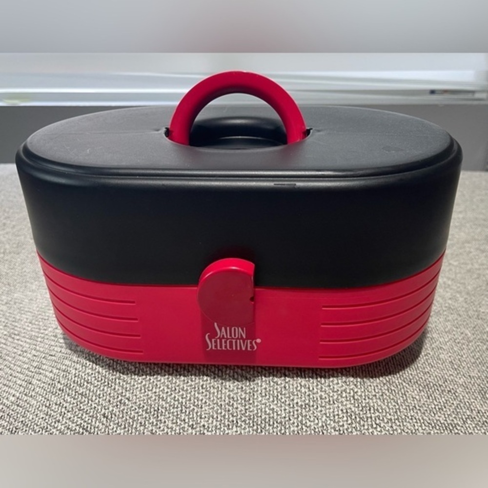 Caboodles - Vintage Salon Selective- Black and Red- NWOT